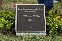 LeeTinaHillsPlaque